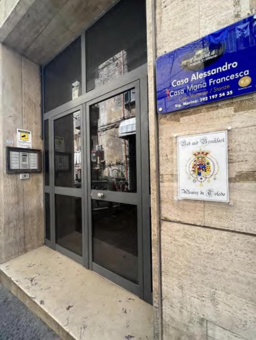Alvarez De Toledo Panzió Nápoly Kültér fotó